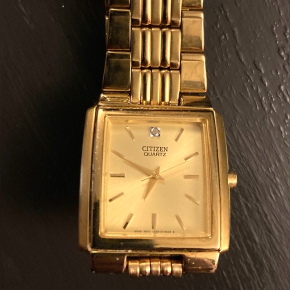 Citizen Quartz Vintage Gold Tone Watch Rectangle Dial w/ diamond at 12 o'clock! - Picture 8 of 13
